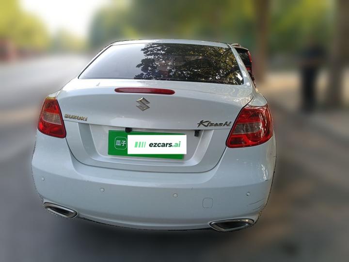 Suzuki 铃木 2011款 2.4L 两驱CVT标准版 photo 5