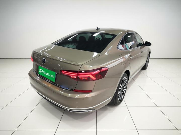 Passat 2021 330TSI Luxury photo 4