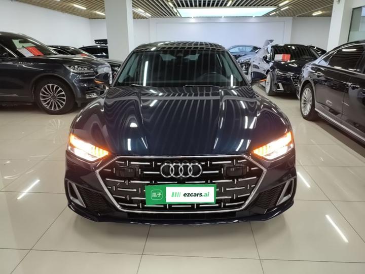 A7L 2024 45TFSI S-line photo 2
