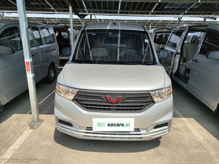Wuling Hongguang V 2022 1.5L LAR photo 2