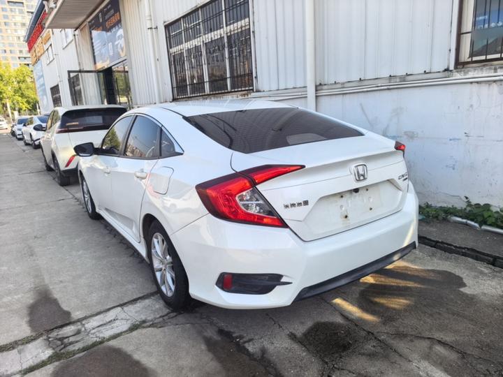 Civic 2016 180TURBO CVT Comfort photo 4
