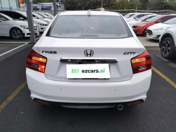 Classic 2014 1.5L MT Elite photo 5