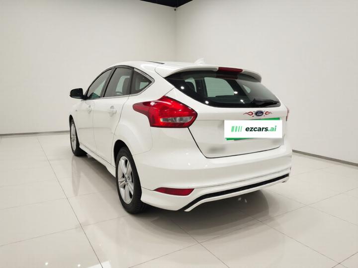 Focus 2017 Hatchback 1.6L AT Comfort photo 4