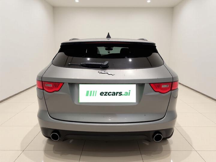 F-PACE 2020 2.0T photo 5