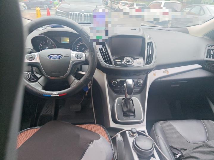 Kuga 2015 1.5L GTDi RWD photo 5