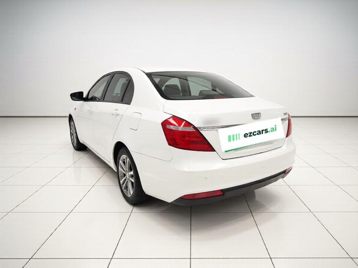 Emgrand 2017 Sedan 1.5L CVT photo 4