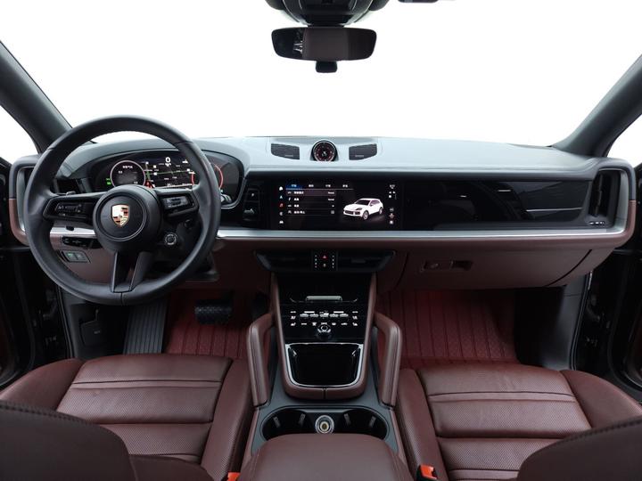 2024 Cayenne 3.0T photo 2