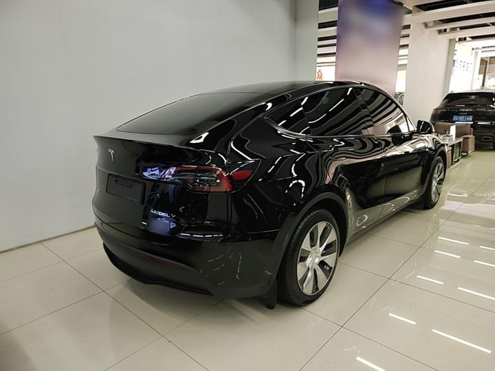 Model Y 2022 Facelift RWD photo 6