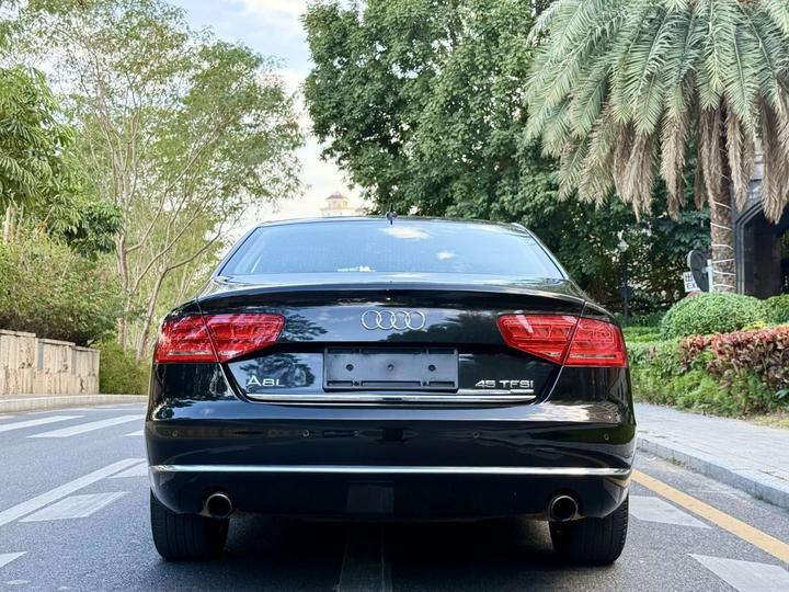 A8 2013 A8L 45 TFSI quattro Comfort photo 3