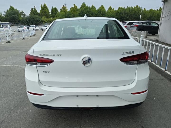Excelle 2019 18T AT Elite China VI photo 3