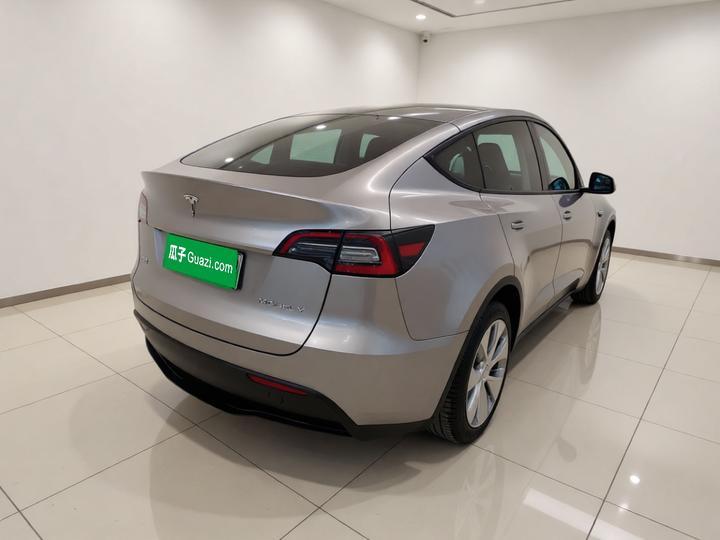 Model Y 2022 Facelift RWD photo 4