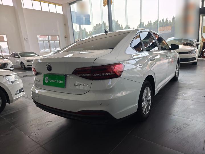 Lavida 2023 1.5L AT photo 6