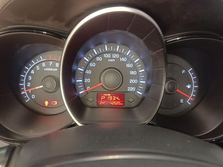 K2 2015 Hatchback 1.4L AT GLS photo 7