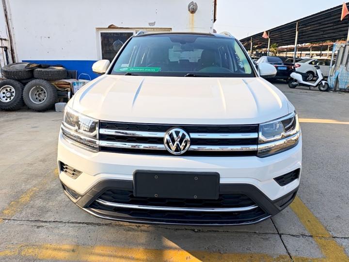 Tharu 2020 280TSI RWD Luxury PLUS China VI photo 2