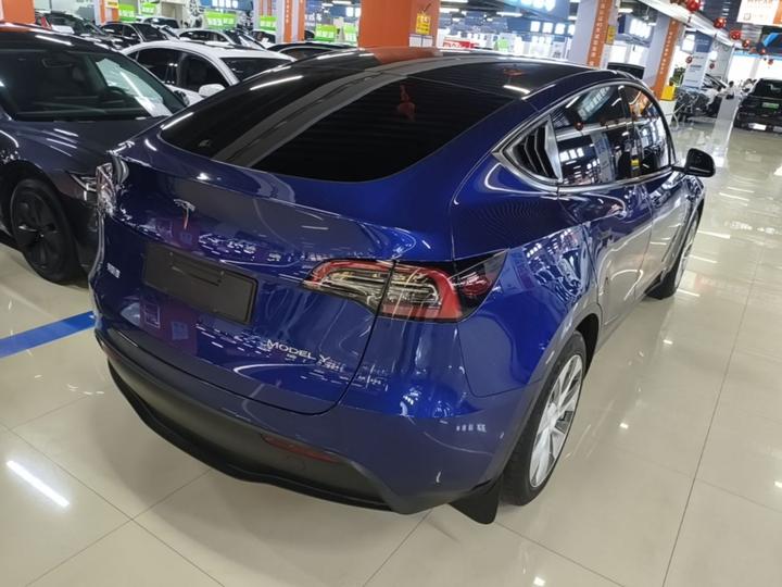 Model Y 2022 RWD photo 4