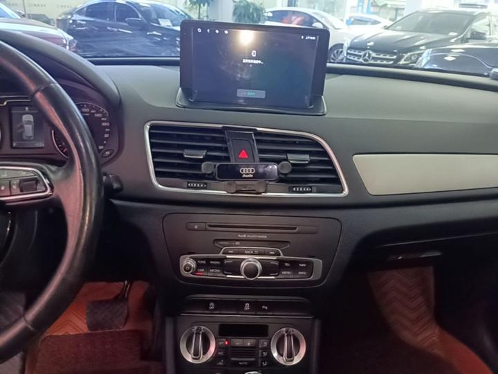 Q3 2015 35 TFSI Progressive photo 4
