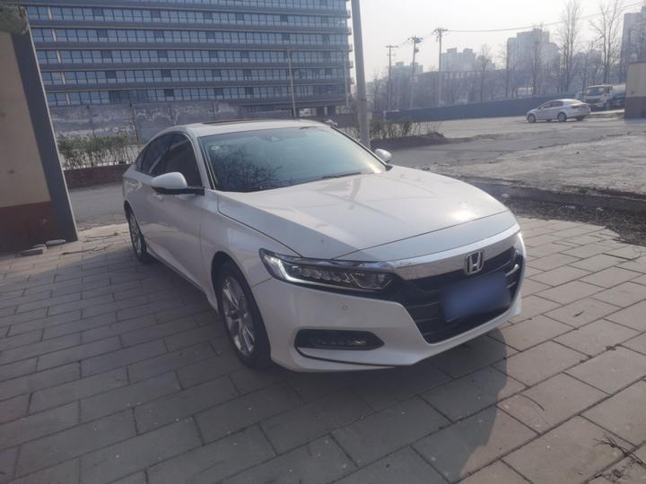Accord 2018 260TURBO Luxury China VI photo 3