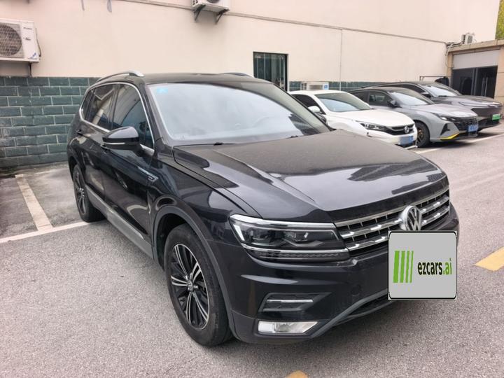 Tiguan L 2017 380TSI AT AWD Luxury photo 3