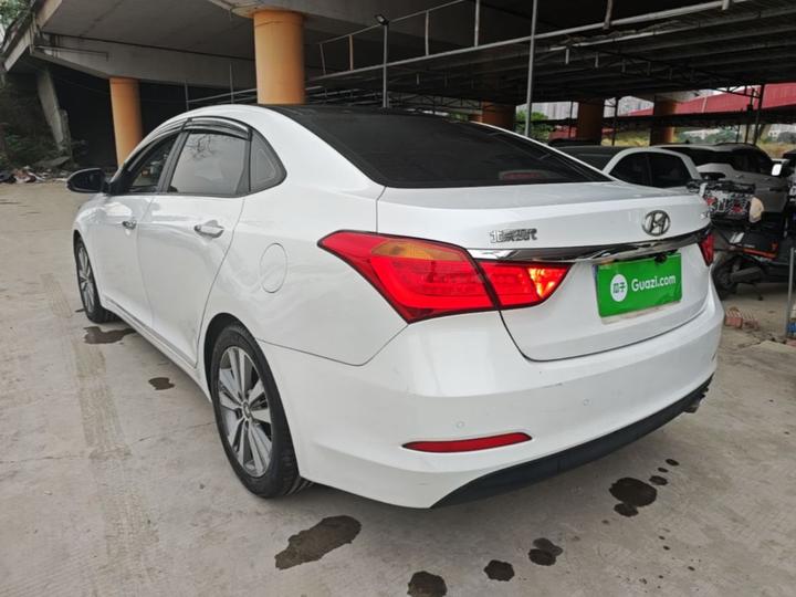 Mistra 2014 1.8L AT Premium DLX photo 4