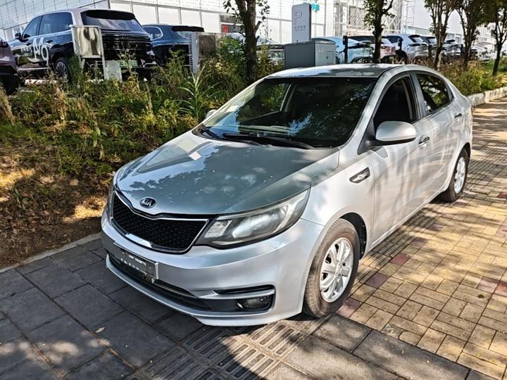 K2 2015 Sedan 1.4L AT GLS