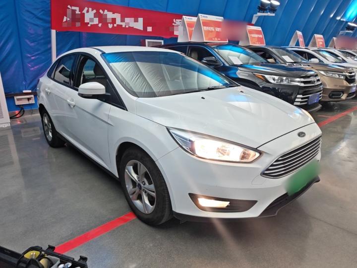 Focus 2017 Sedan 1.6L MT Comfort photo 3