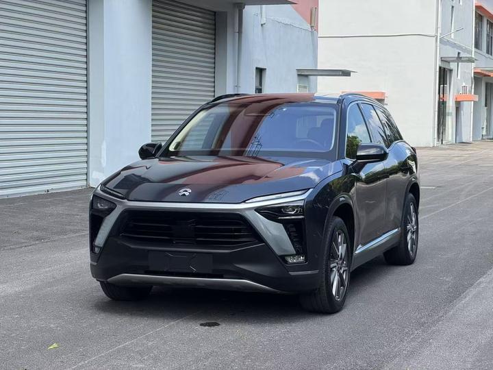 ES8 2020 415KM 7-Seater