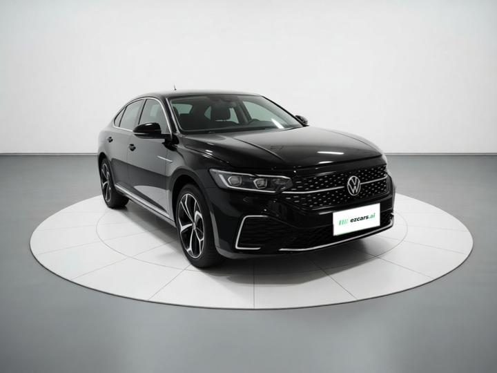 Passat 2023 Facelift 330TSI Luxury photo 3