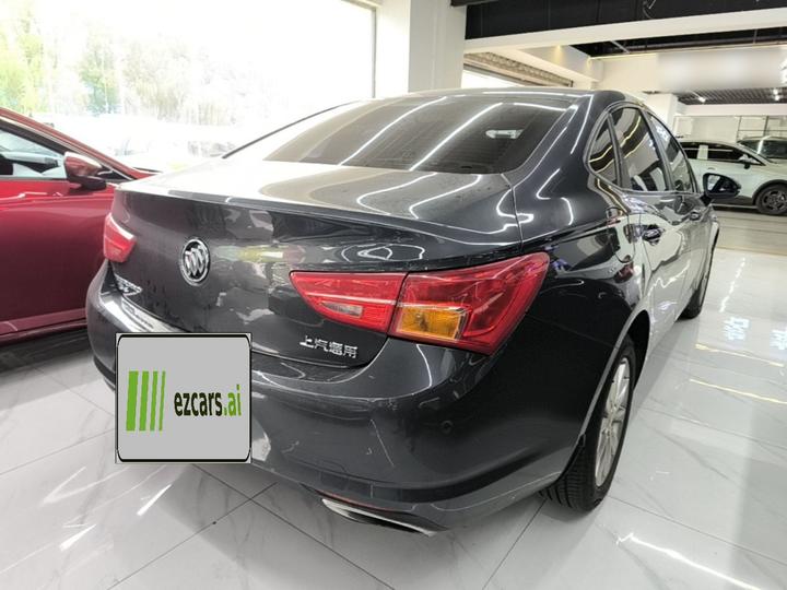 Verano 2017 Sedan 20T DCT Leading photo 4