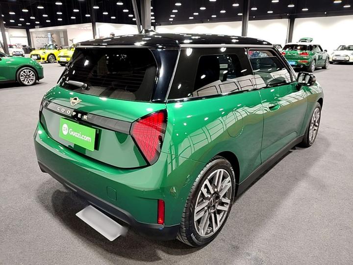 MINI COOPER 2024 456km COOPER E Classic photo 4