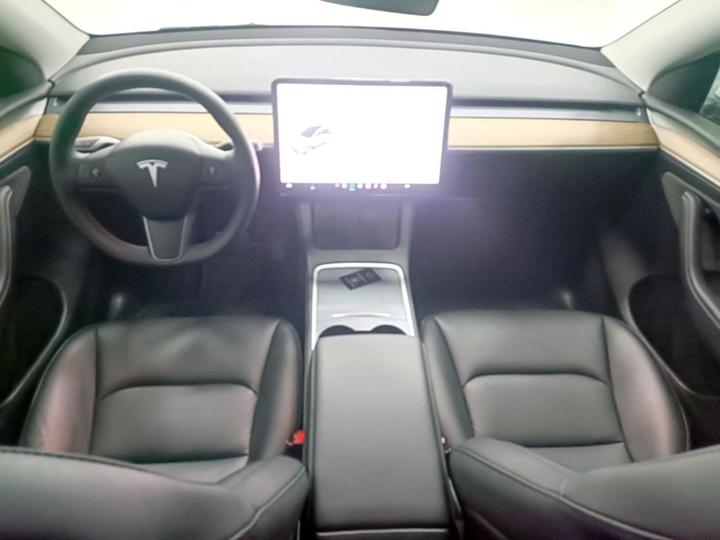 Model Y 2021 Standard Range RWD photo 5