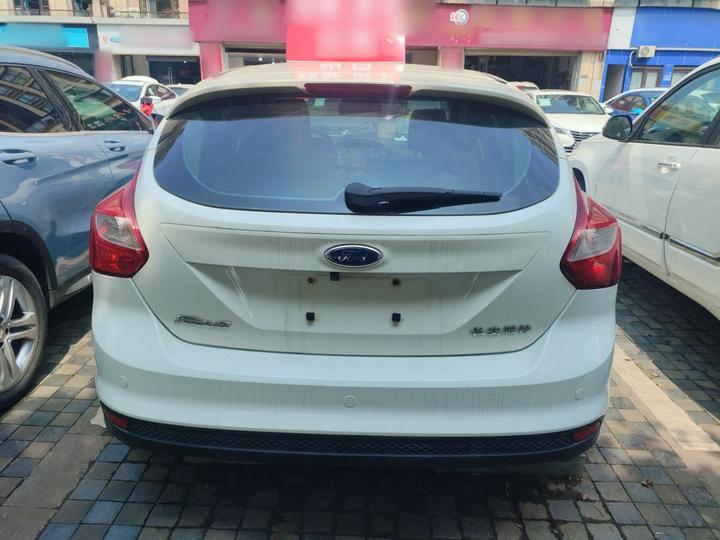 Focus 2012 Hatchback 1.6L AT photo 3