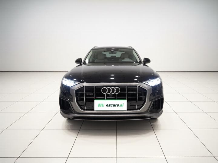 Q8 2021 55 TFSI Luxury Dynamic photo 2
