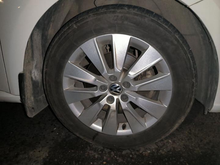Lavida 2015 230TSI MT Comfort photo 8