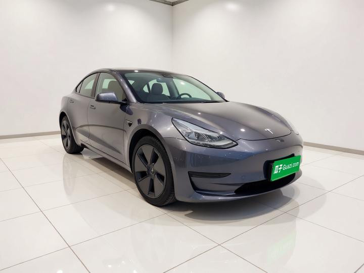 Model 3 2022 RWD photo 3