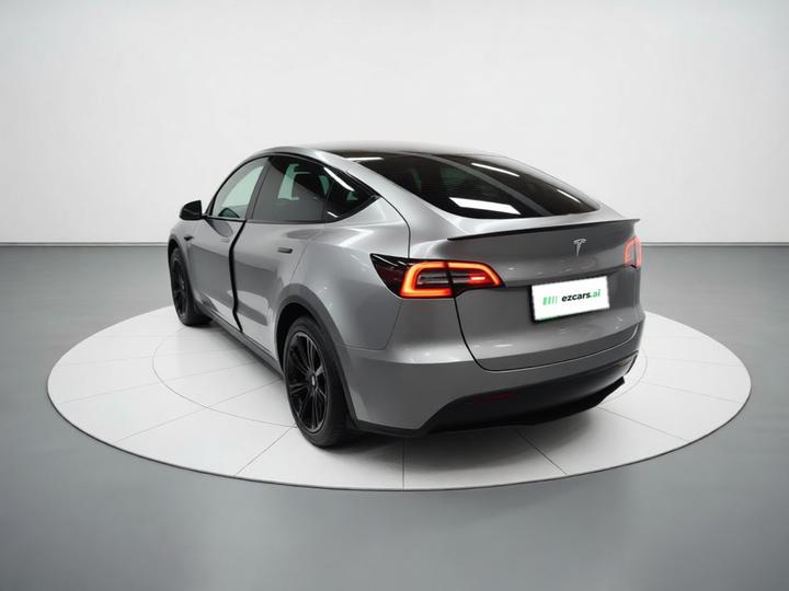 Model Y 2022 RWD photo 4