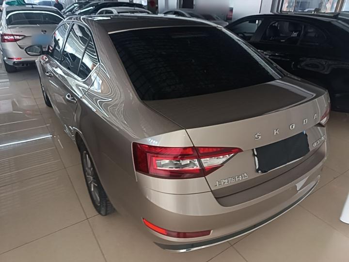 Octavia 2020 1.5L AT Luxury photo 4