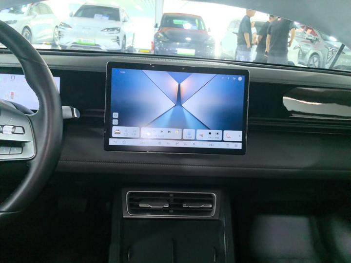 Qin L 2025 EV 470KM Leading photo 8