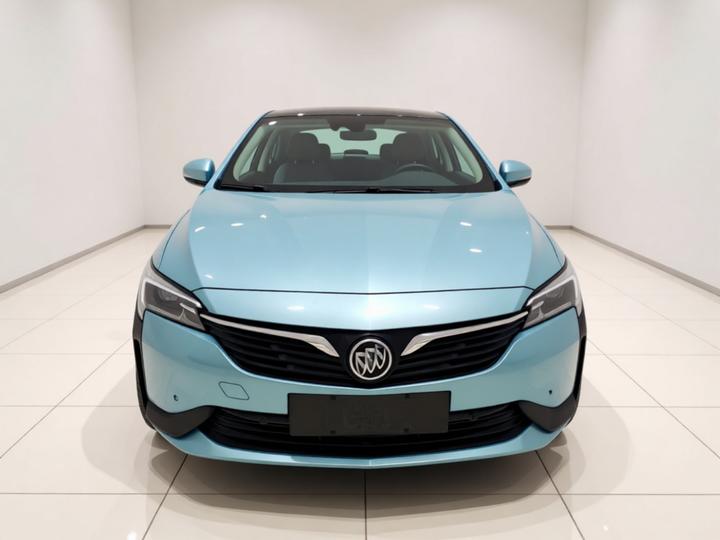 6 2020 PHEV photo 2