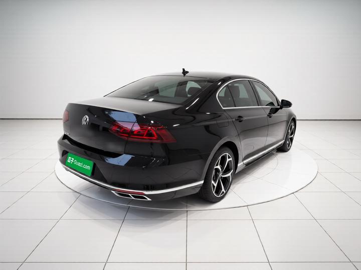 Magotan 2023 200 Anniversary Edition 330TSI DSG Leading photo 6