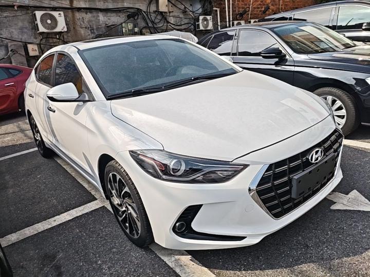 Elantra 2019 1.5L CVT Smart Elite photo 3