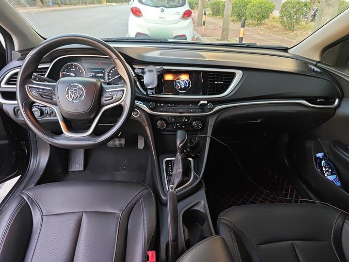 Excelle 2021 Facelift Classic 1.5L AT Elite photo 5