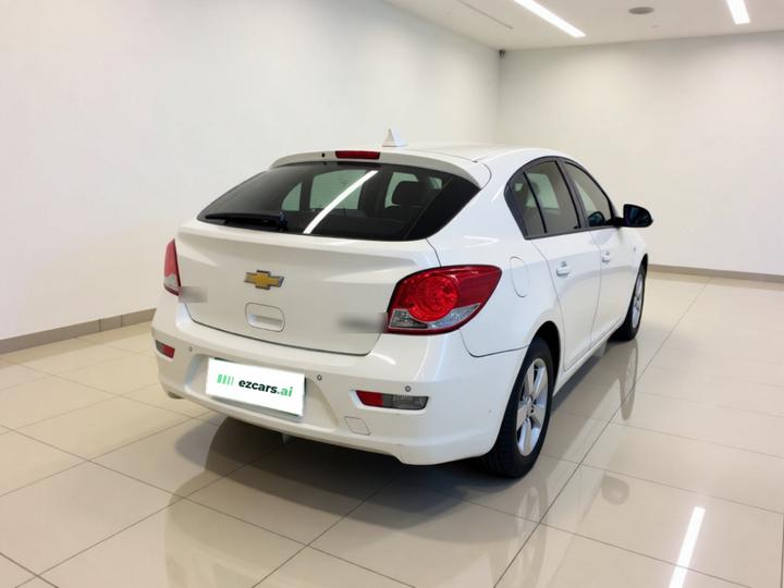 2013 Hatchback 1.6L AT Luxury photo 6
