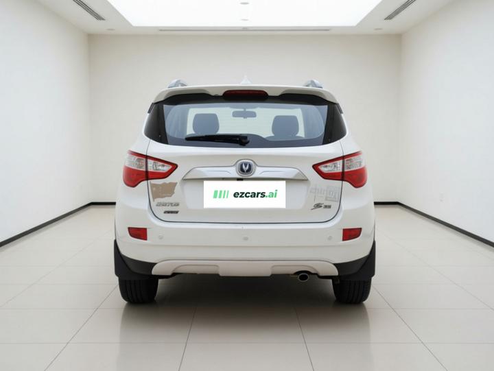 CS35 2015 1.6L MT Luxury IV photo 4