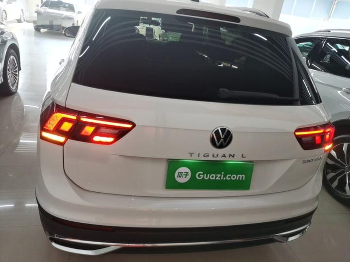 Tiguan L 2023 330TSI AT RWD Comfort photo 5