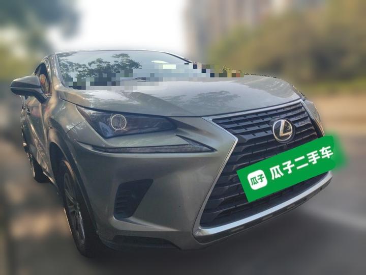 NX 2017 300 FWD photo 3