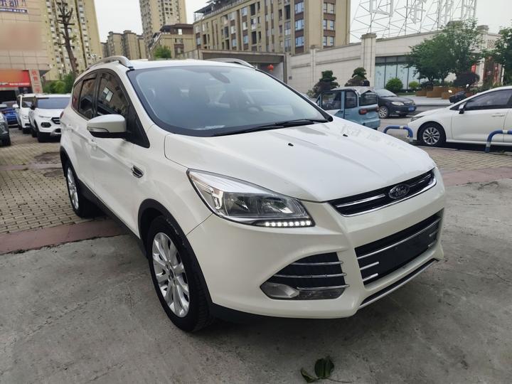 Kuga 2015 1.5L GTDi RWD photo 3