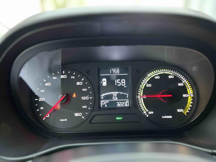 Clever R 2021 302km Excellence photo 6