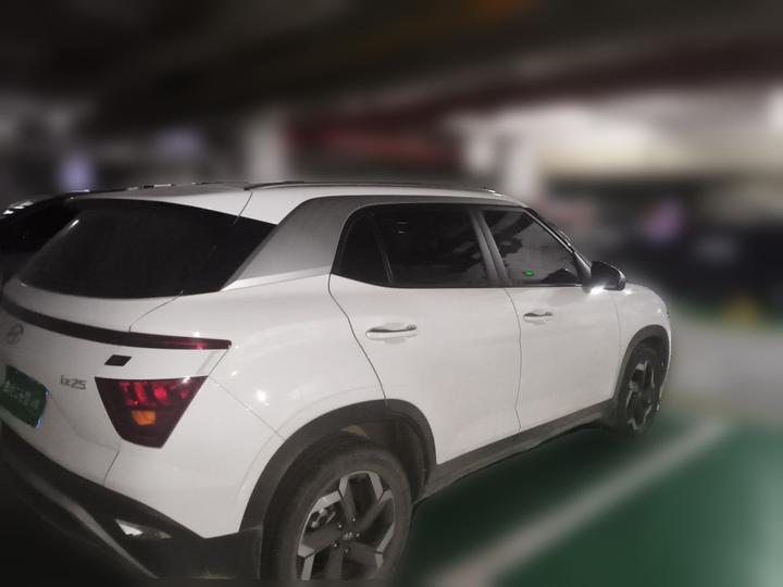 ix25 2020 1.5L CVT DLX Premium photo 6