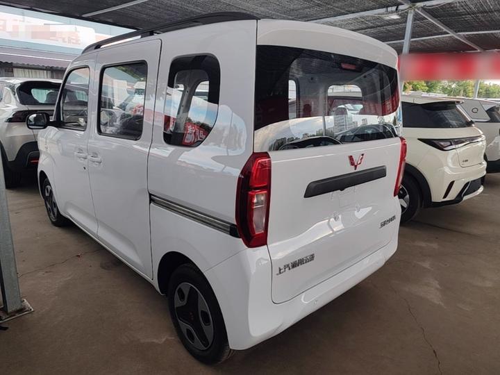 Wuling Zhiguang EV 2025 305km Progressive photo 4