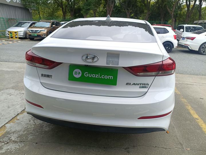 Elantra 2016 1.6L AT Smart Elite photo 4